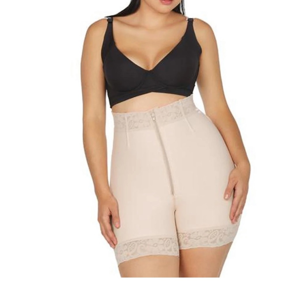 Shaping Shorts - Picture 2 of 13